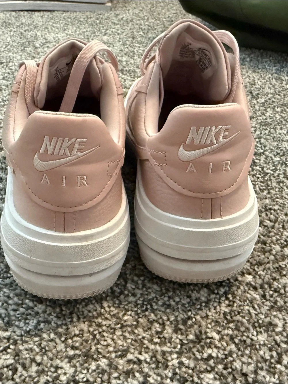 Nike women athletic